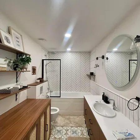 Apartment Domillion 2bdr Old Town At Bazilijonai